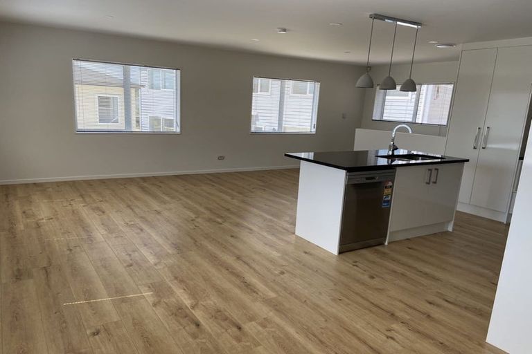 Photo of property in 9 Griffstan Lane, Howick, Auckland, 2010