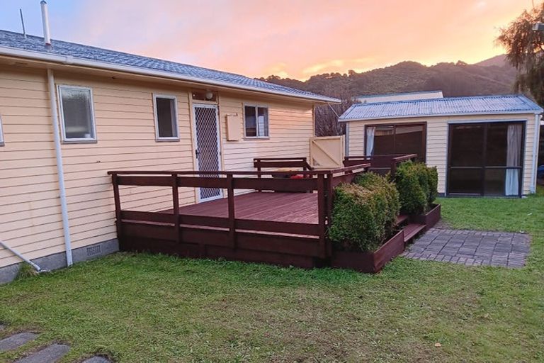 Photo of property in 10 Twickenham Street, Wainuiomata, Lower Hutt, 5014