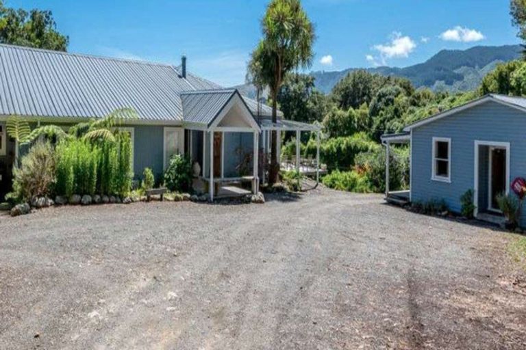 Photo of property in 733 Otaki Gorge Road, Hautere, Otaki, 5582