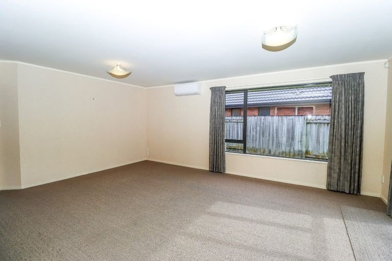 Photo of property in 17 Meridian Grove, Kelvin Grove, Palmerston North, 4414