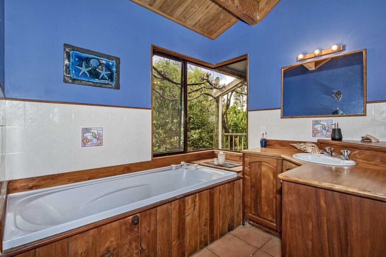 Photo of property in 1212 Whangarei Heads Road, Parua Bay, Whangarei, 0174