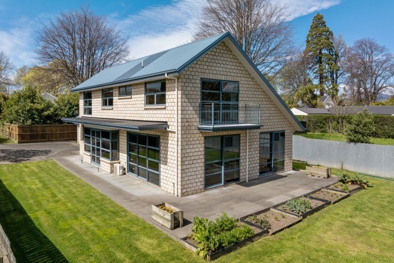 Photo of property in 100a Maxwell Road, Blenheim, 7201