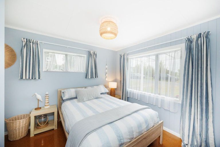 Photo of property in 7 Chaffey Street, Foxton Beach, Foxton, 4815