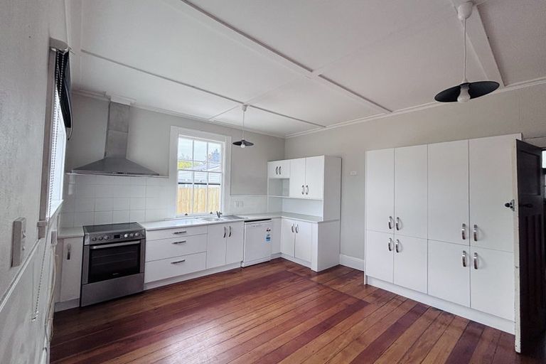 Photo of property in 5 Moa Crescent, Frankton, Hamilton, 3204