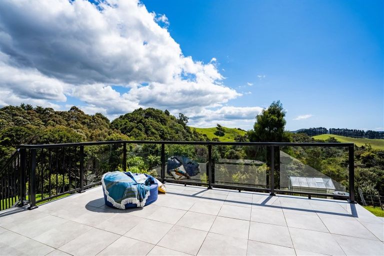 Photo of property in 1559 Pataua Road North, Pataua North, Whangarei, 0175