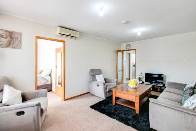 Photo of property in 4/608 Heretaunga Street East, Parkvale, Hastings, 4122