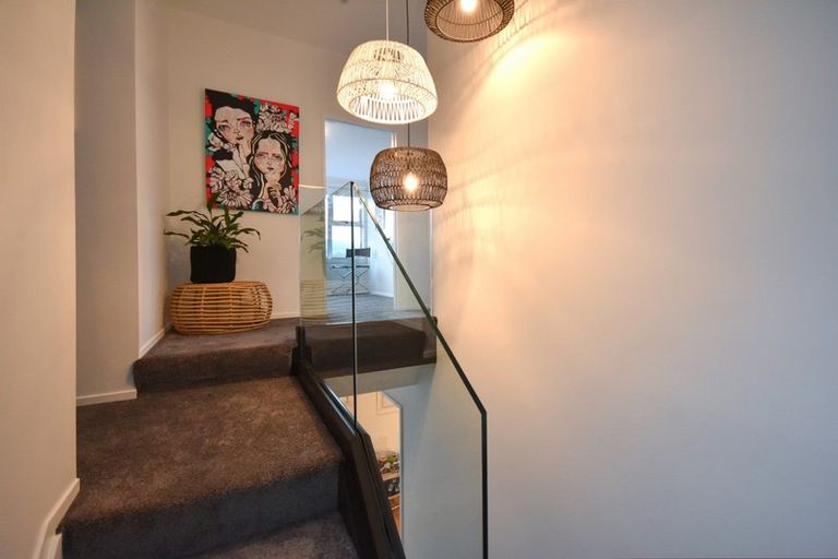 Photo of property in 68 Doon Street, Vauxhall, Dunedin, 9013