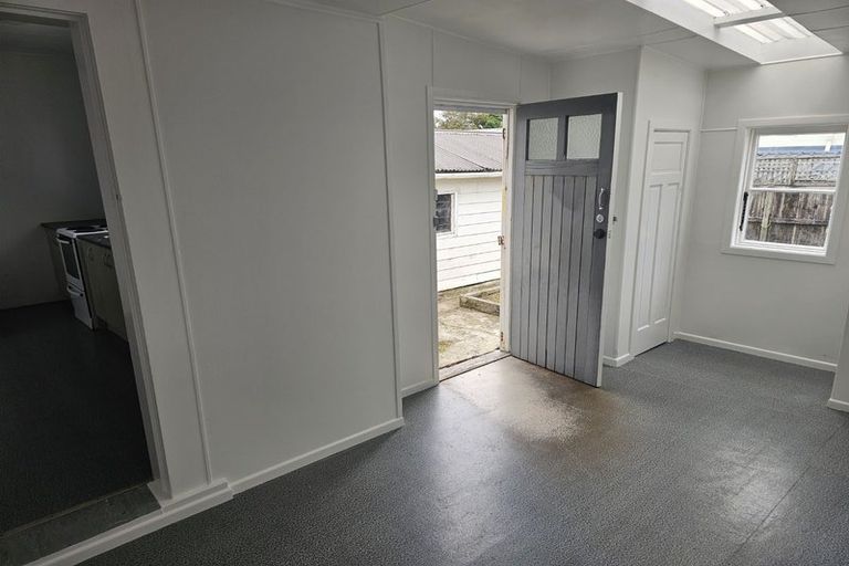 Photo of property in 25 Maunu Road, Avenues, Whangarei, 0110