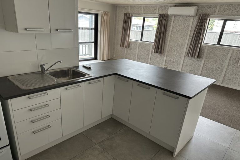 Photo of property in 20 Widmore Drive, Massey, Auckland, 0614