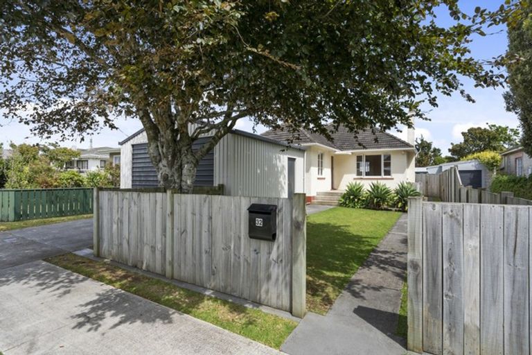 Photo of property in 32 Doone Street, Lynmouth, New Plymouth, 4310