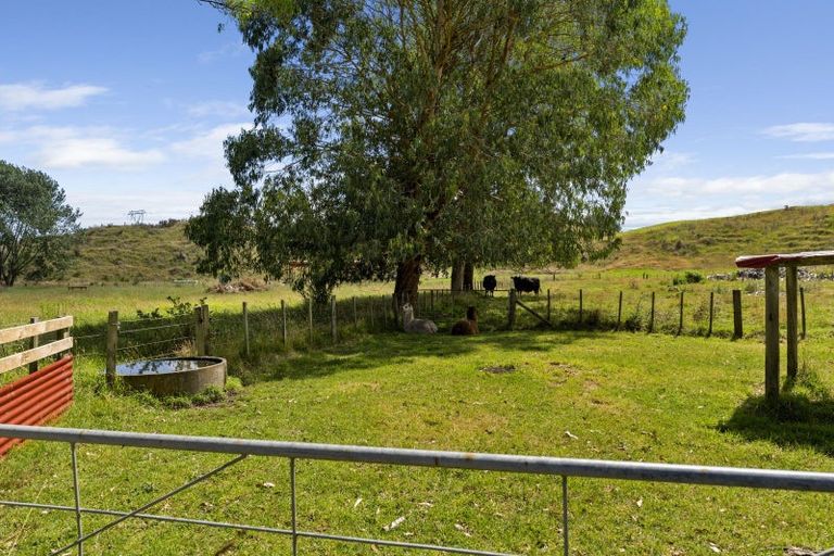 Photo of property in 172 Waiorongomai Road, Otaki, 5512