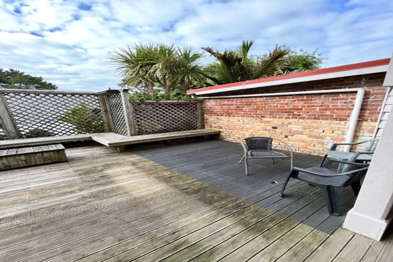 Photo of property in 2/24 West End Road, Herne Bay, Auckland, 1022