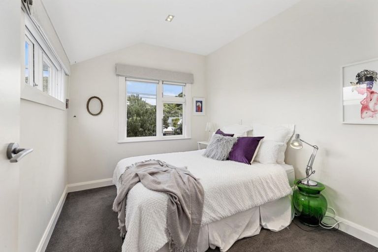 Photo of property in 45 Burnham Street, Seatoun, Wellington, 6022