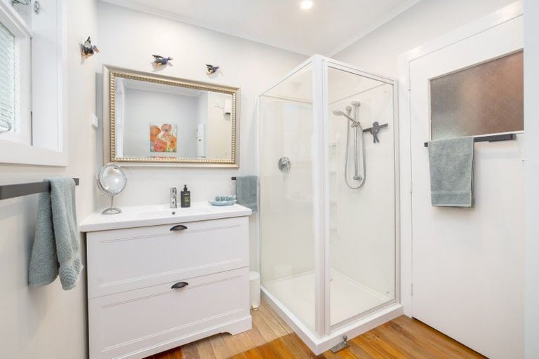 Photo of property in 2 Wood Street, Greytown, 5712