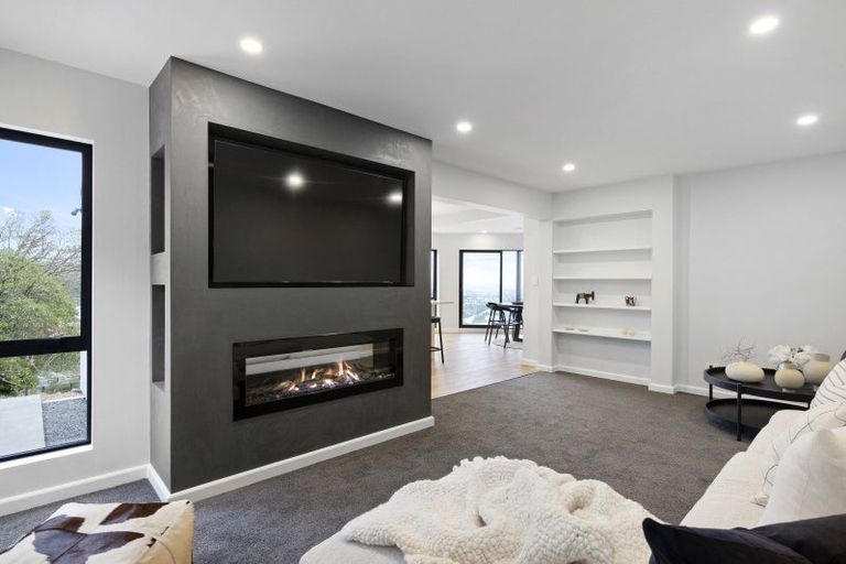 Photo of property in 7 Hatherly Lane, Mount Pleasant, Christchurch, 8081