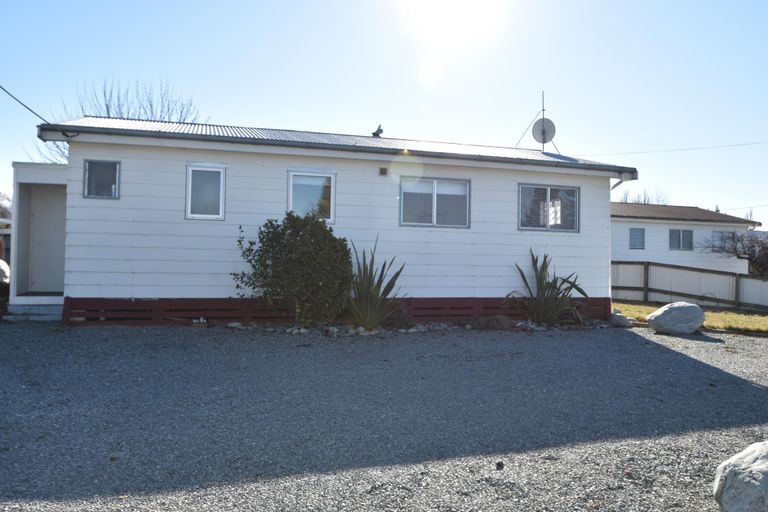 Photo of property in 14 Maryburn Road, Twizel, 7901