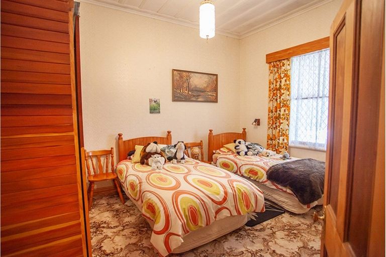 Photo of property in 6 Inland Road North, Tikorangi, Waitara, 4383