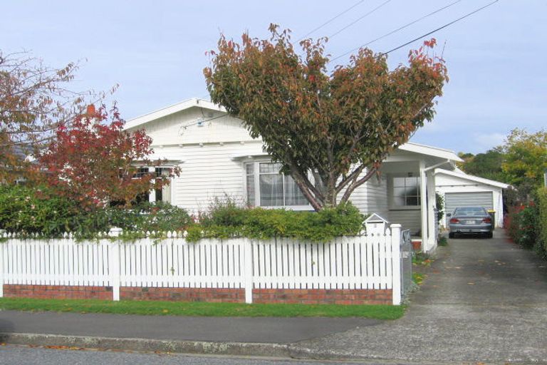 Photo of property in 5 Ropata Crescent, Boulcott, Lower Hutt, 5010