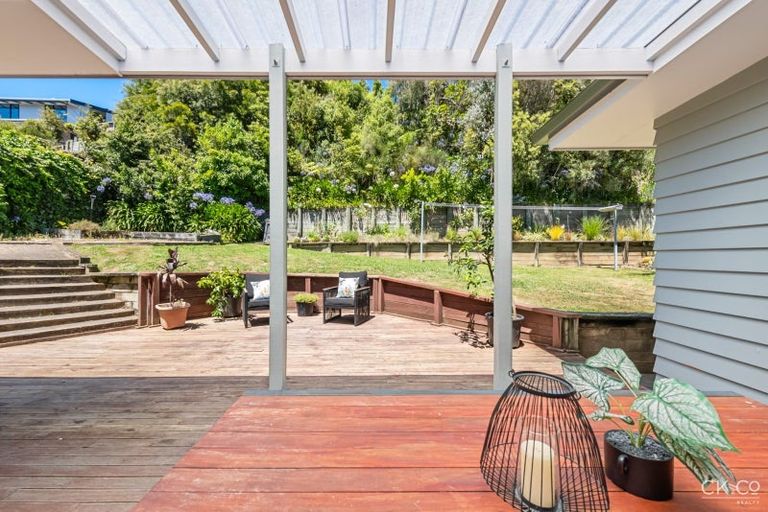 Photo of property in 14 Chichester Drive, Pinehaven, Upper Hutt, 5019