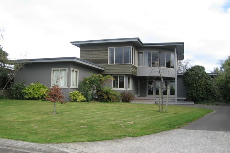 Photo of property in 3 Williams Terrace, Fitzherbert, Palmerston North, 4410