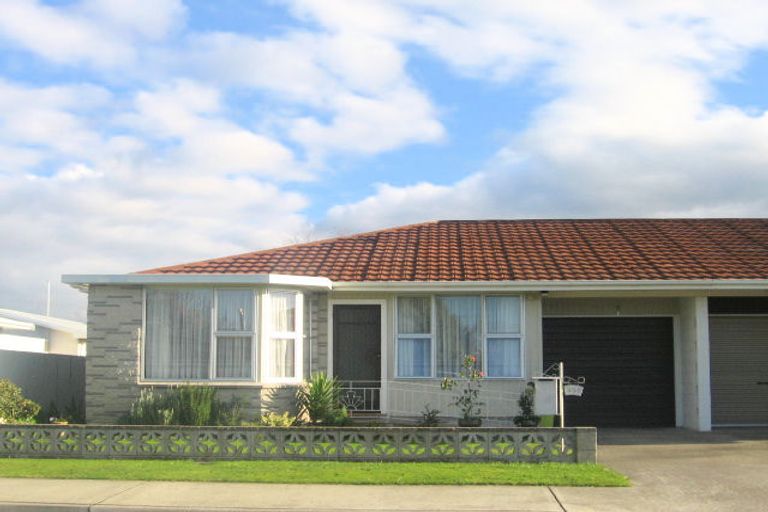 Photo of property in 901 Avenue Road East, Parkvale, Hastings, 4122