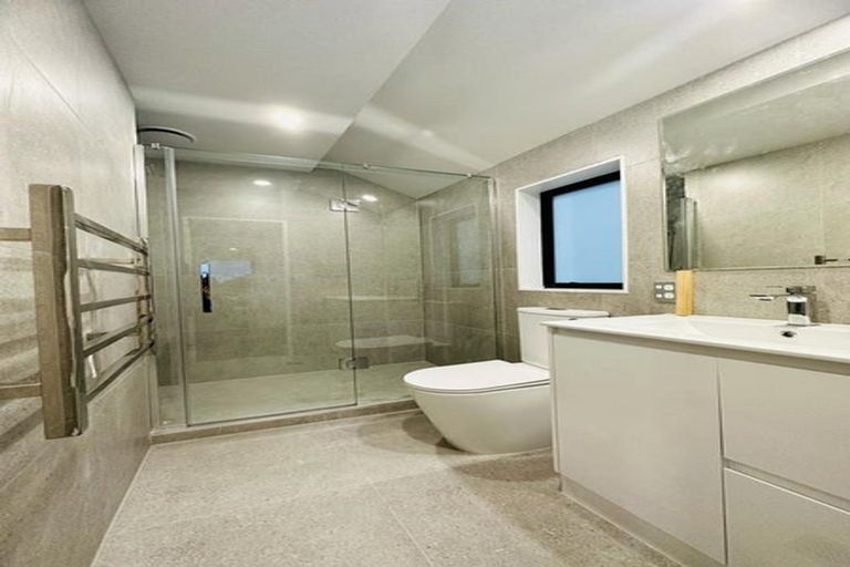 Photo of property in 24b Friedlanders Road, Manurewa, Auckland, 2102