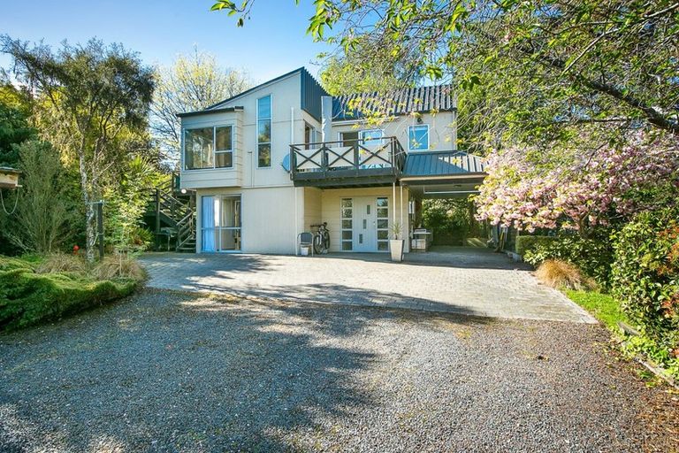 Photo of property in 11 Kilgour Street, Waihola, Milton, 9073