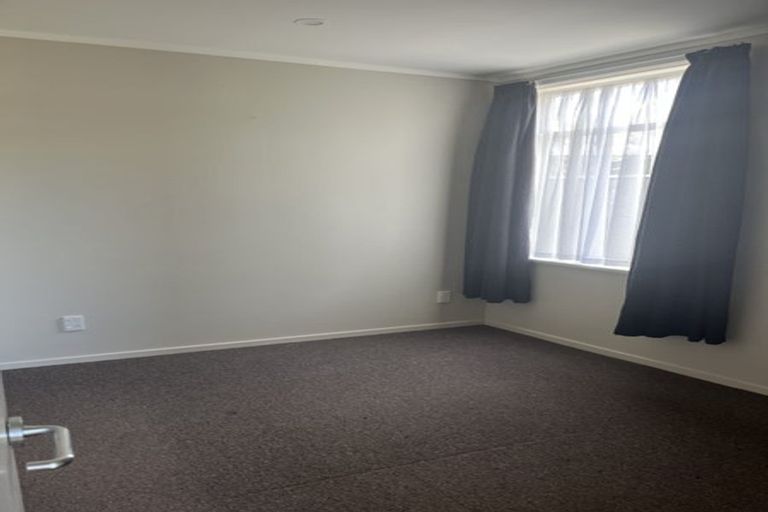 Photo of property in 136 Epuni Street, Epuni, Lower Hutt, 5011