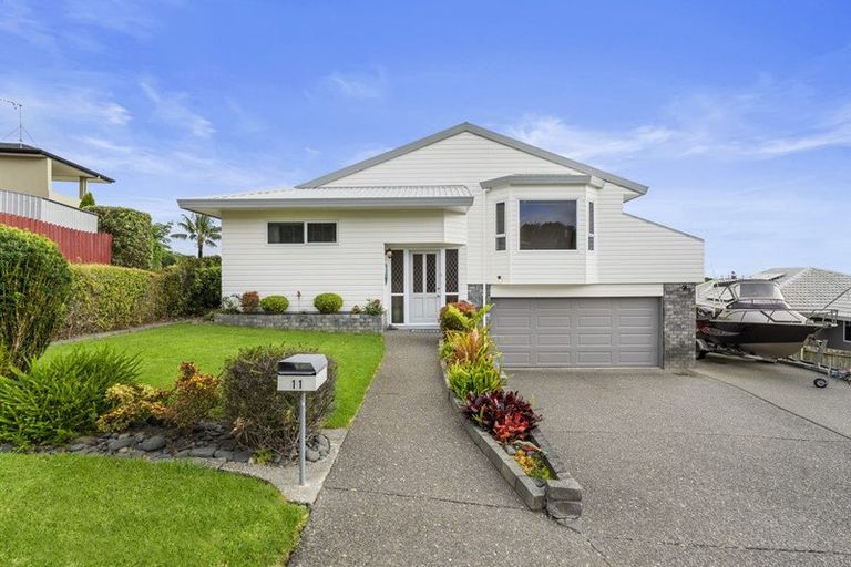 Photo of property in 11 Vista Motu, Red Beach, 0932