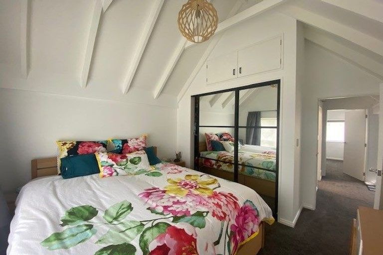 Photo of property in 56b Viewmont Drive, Harbour View, Lower Hutt, 5010