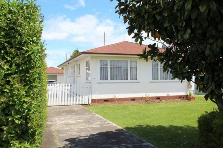 Photo of property in 22 Christian Street, Dannevirke, 4930