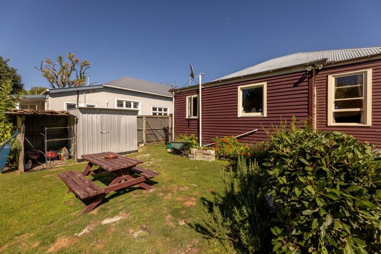 Photo of property in 36 Olliviers Road, Phillipstown, Christchurch, 8011