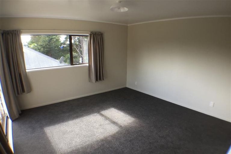 Photo of property in 213b Golf Road, Titirangi, Auckland, 0604