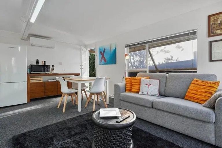 Photo of property in 3a Palmer Crescent, Mission Bay, Auckland, 1071