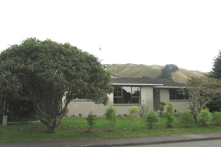 Photo of property in 3 He Awa Crescent, Waikanae, 5036