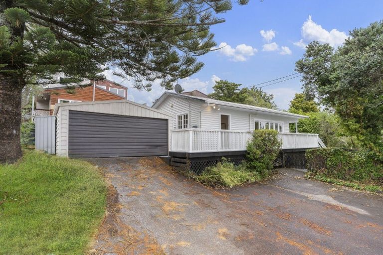 Photo of property in 36a Clayburn Road, Glen Eden, Auckland, 0602