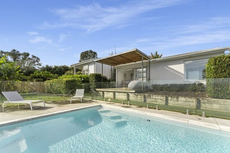Photo of property in 4 Hillford Place, Welcome Bay, Tauranga, 3175