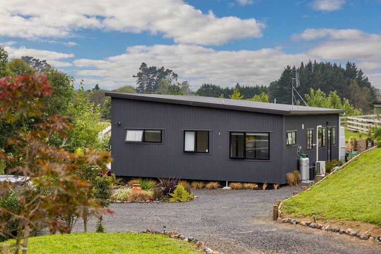 Photo of property in 6 Robins Way, Pokeno, 2471