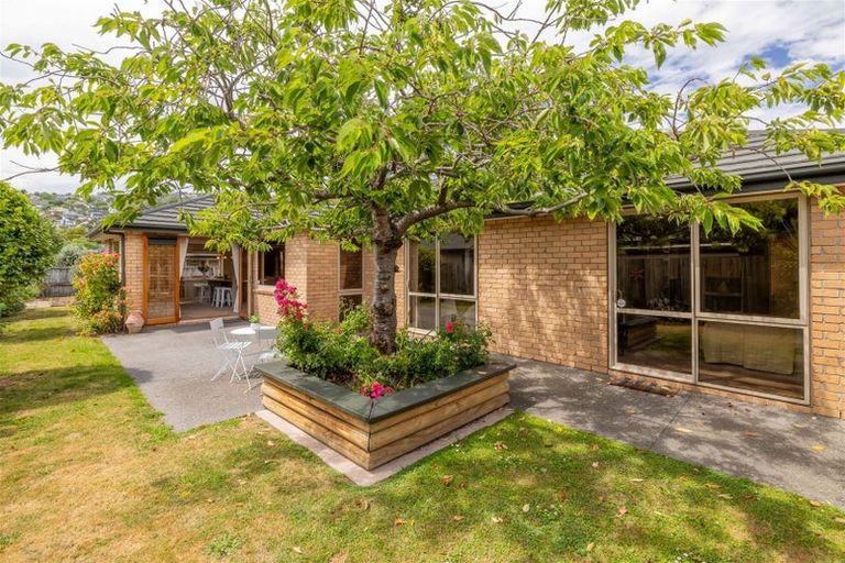 Photo of property in 8 Piper Lane, Beckenham, Christchurch, 8023