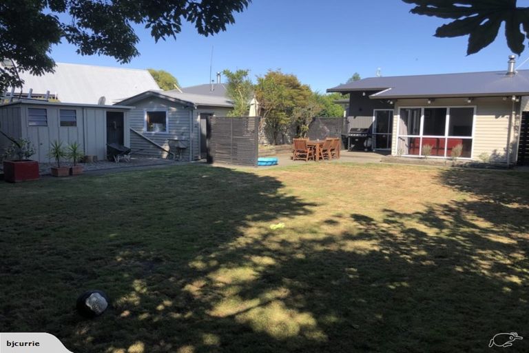 Photo of property in 3 Woodstock Place, Hokowhitu, Palmerston North, 4410