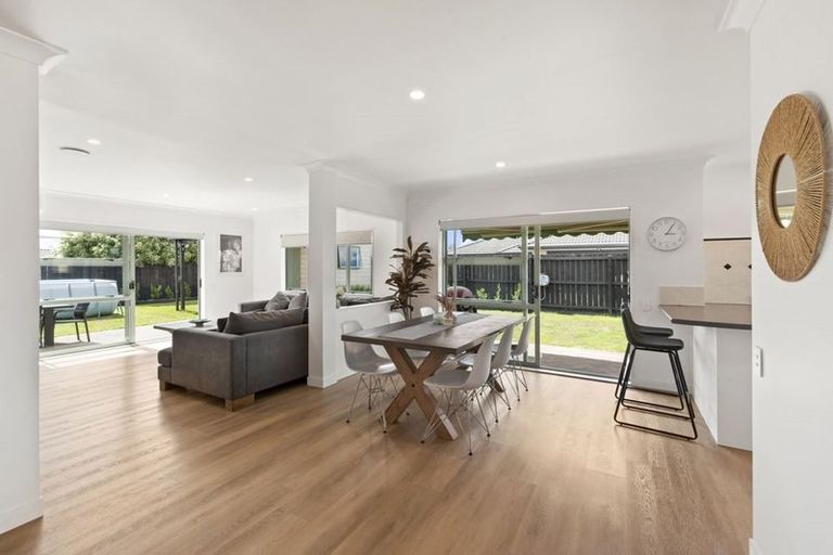 Photo of property in 11 Checkerberry Court, Henderson, Auckland, 0612