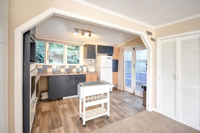 Photo of property in 155 Ravensbourne Road, Ravensbourne, Dunedin, 9022