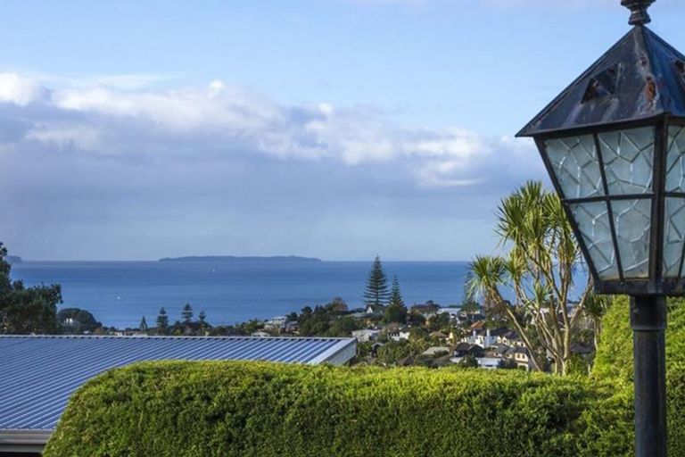 Photo of property in 175 Kowhai Road, Mairangi Bay, Auckland, 0630