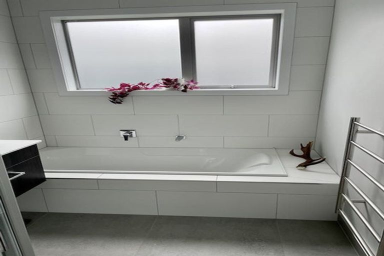 Photo of property in 2 Simmonds House Road, Paerata, Pukekohe, 2124