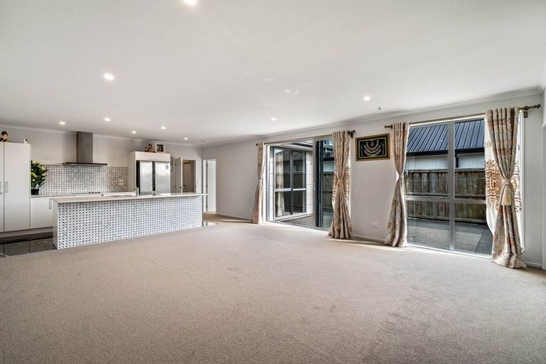 Photo of property in 26 Sholto Duncan Crescent, Halswell, Christchurch, 8025