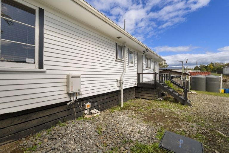Photo of property in 65 Conway Road, Eltham, 4322
