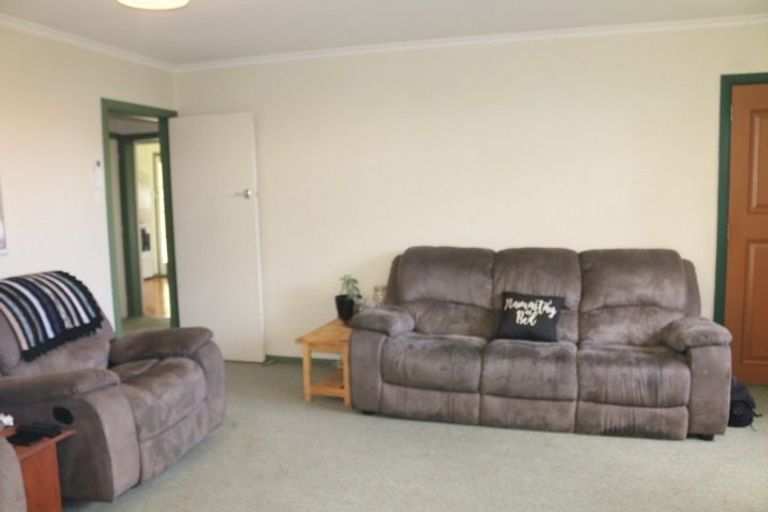 Photo of property in 9 Mcdonald Place, Awapuni, Palmerston North, 4412