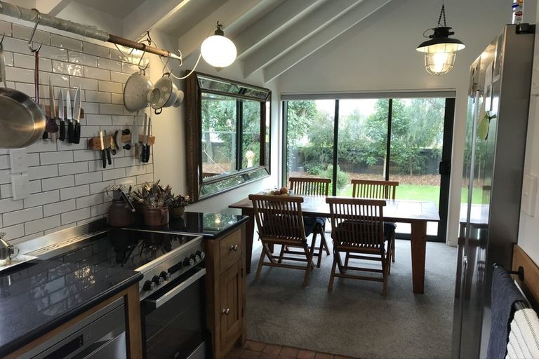 Photo of property in 69 Lipscombe Crescent, Havelock North, 4130