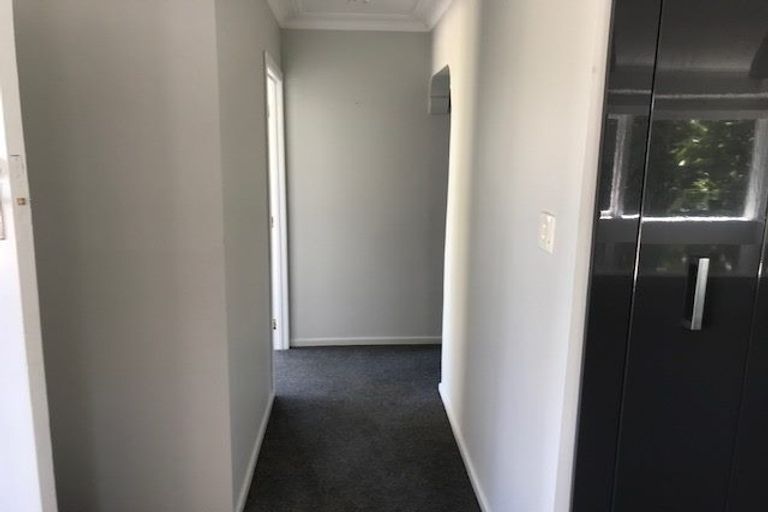 Photo of property in 3 Lancelot Road, Orewa, 0931