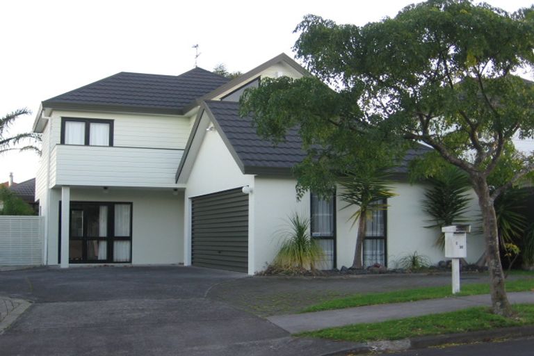 Photo of property in 1/16 Glucina Avenue, West Harbour, Auckland, 0618
